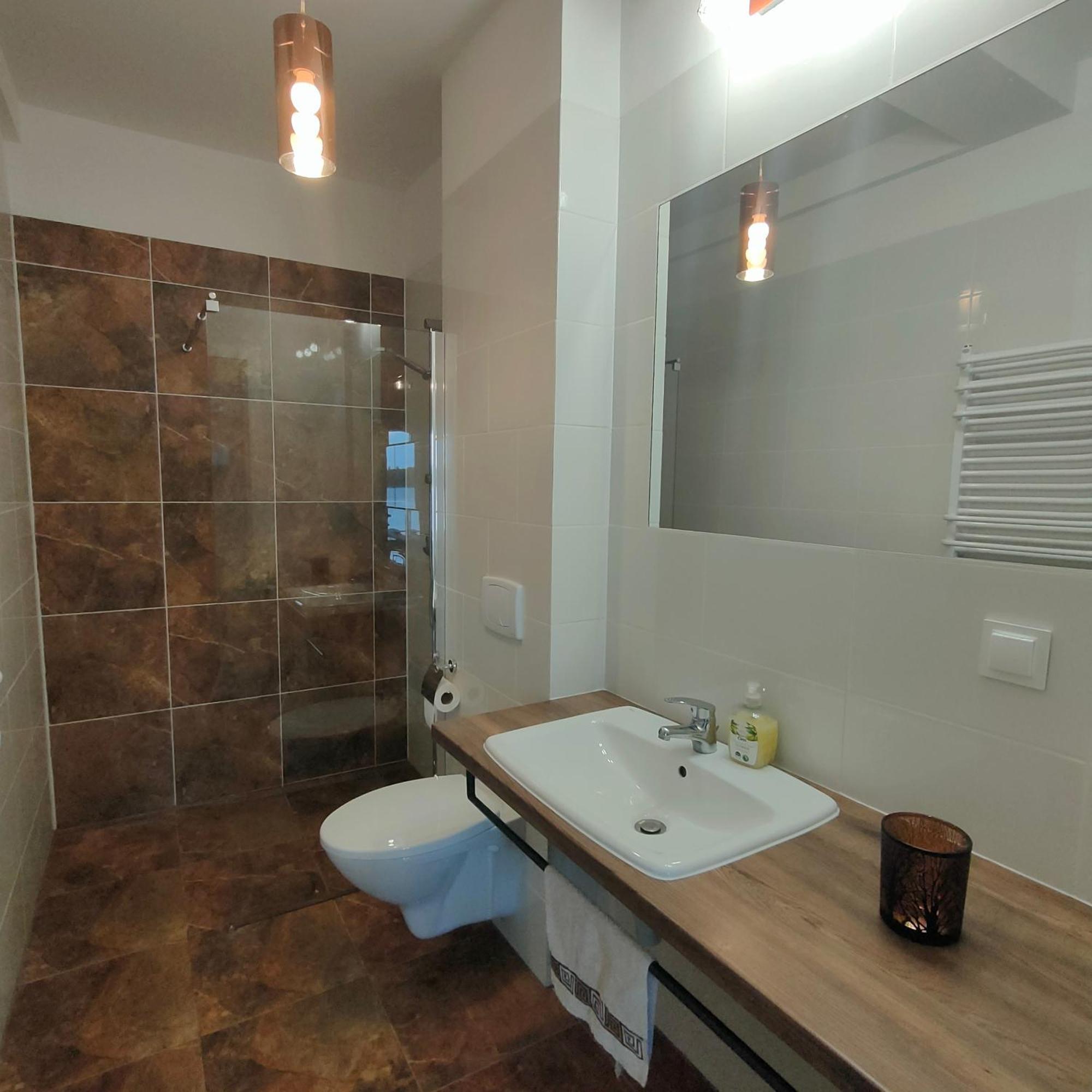 Domki Nad Brzegiem Dluzek Ngoại thất bức ảnh