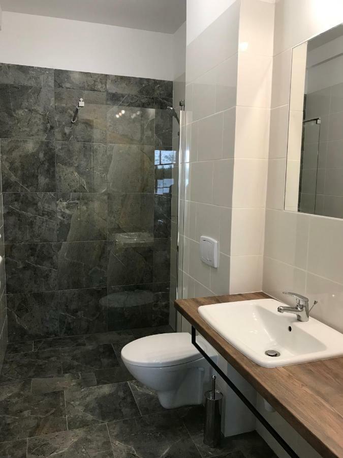 Domki Nad Brzegiem Dluzek Ngoại thất bức ảnh